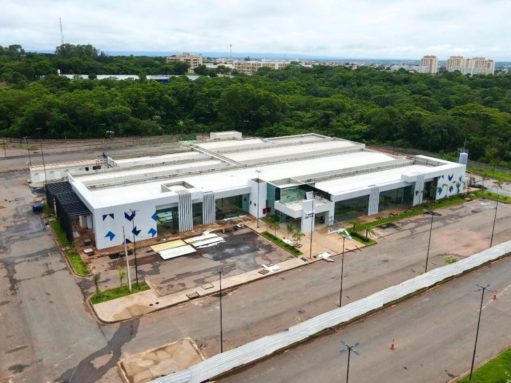 Governo investe mais de R$ 370 milhões na modernização de Governo investe mais de R$ 370 milhões na modernização de unidades estaduais de saúde
