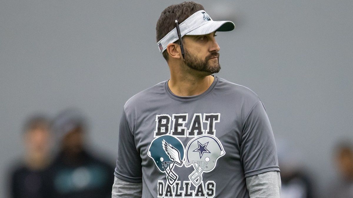 A polêmica camiseta que gerou guerra entre Eagles e Cowboys A polêmica camiseta que gerou guerra entre Eagles e Cowboys