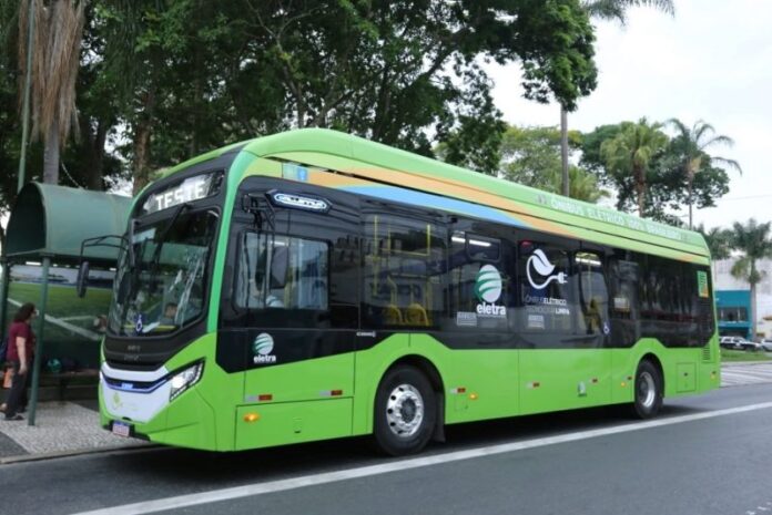 Abertura de envelopes da licitação para aluguel ônibus elétricos em São José dos Campos (SP) é suspensa para análise de documentos