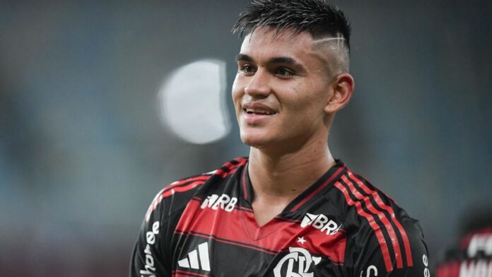 Alcaraz: Flamengo surpreende e empresta meia para o Everton