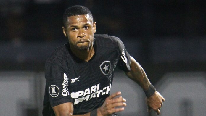 Alvo do Atlético-MG, Júnior Santos manda recado à torcida do Alvo do Atlético-MG, Júnior Santos manda recado à torcida do Botafogo