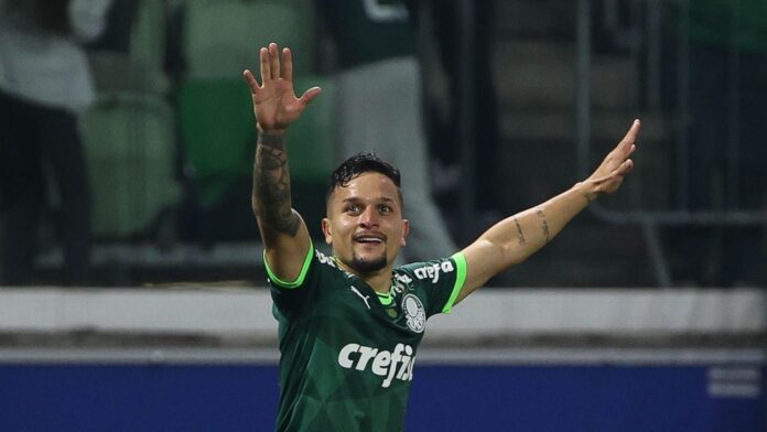 Atlético-MG faz proposta por Artur, ex-Palmeiras Atlético-MG faz proposta por Artur, ex-Palmeiras