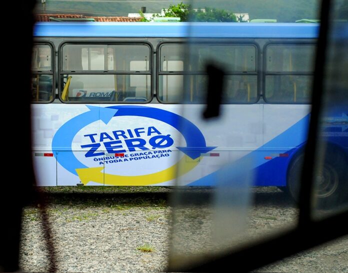 Atrasos no pagamento do Tarifa Zero levam à paralisação do transporte em Garopaba (SC)