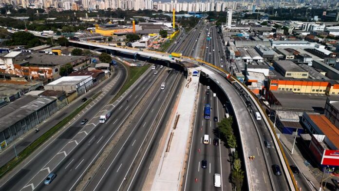 CCR RioSP realiza manutenção no pavimento da alça de acesso à Ponte do Tatuapé nesta quarta-feira (15) 