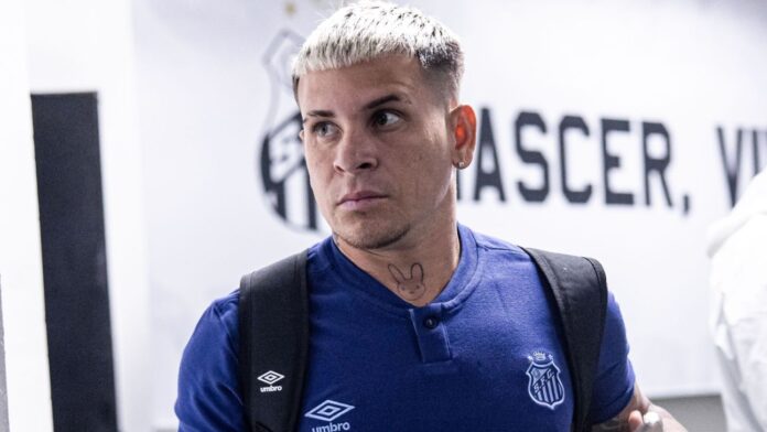 Carro alugado para Soteldo gera cobrança ao Santos na Justiça