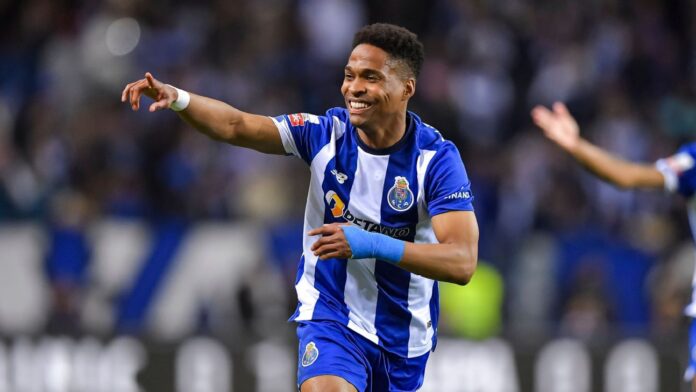 Casares pede bom senso ao Porto e confia em liberação antecipada de Wendell