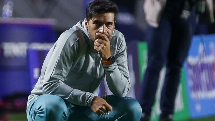 E a renovação? Palmeiras e Abel têm novo acordo ainda E a renovação? Palmeiras e Abel têm novo acordo ainda distante