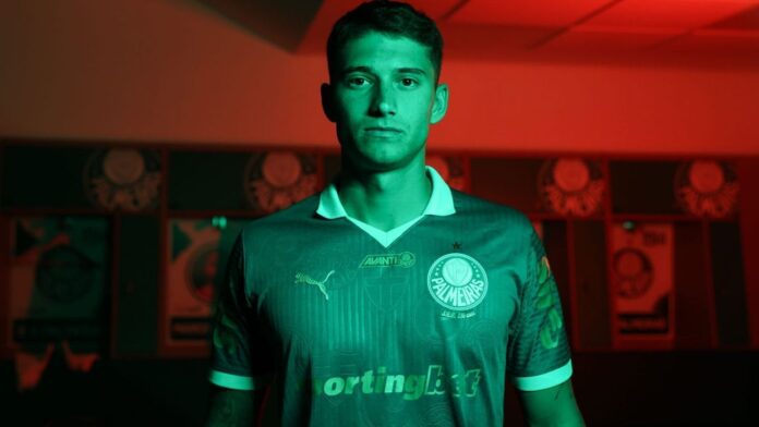 Emiliano Martínez: Palmeiras anuncia a contratação de volante