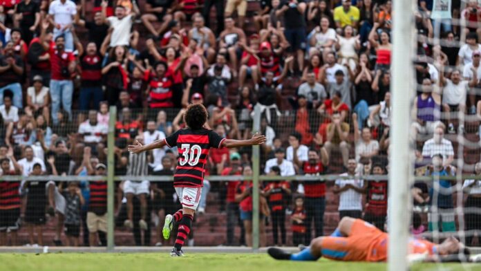Flamengo atropela e faz 5 a 0 no Cruzeiro-PB em estreia na Copinha