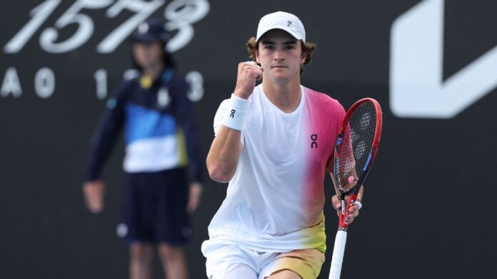 João Fonseca se torna o brasileiro mais jovem a entrar no top 100 do tênis