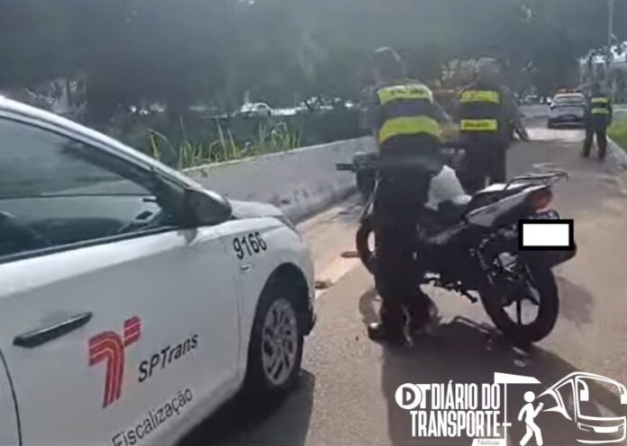 Justiça nega pedido de associação para suspender multas a motociclistas que faziam transporte pela 99 e Uber e liberar motos apreendidas em operações da prefeitura de São Paulo
