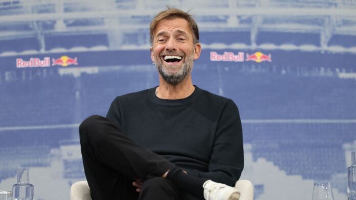 Klopp oferece casa para festa em caso de punição do City na Premier League