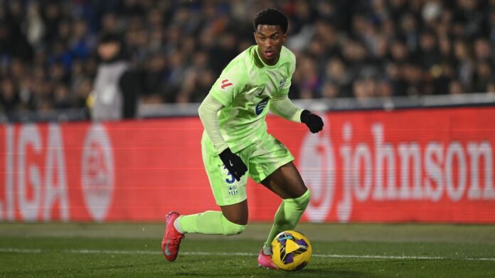 Lateral do Barcelona relata ofensas raciais em jogo contra o Getafe