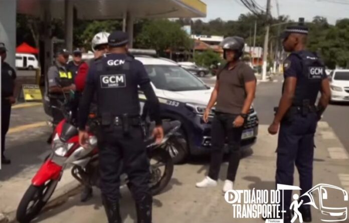 Mesmo com anúncio de 99 e Uber em suspender mototáxi por aplicativo, blitzes vão continuar, mas devem diminuir, diz Nunes