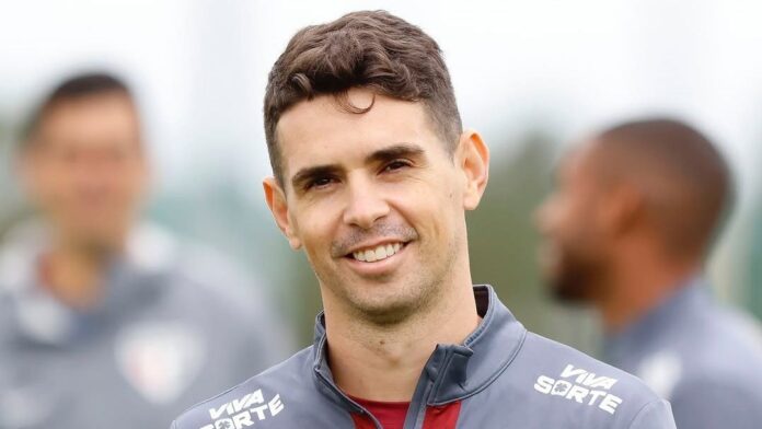 Oscar rebate 'dívida' com São Paulo por saída conturbada