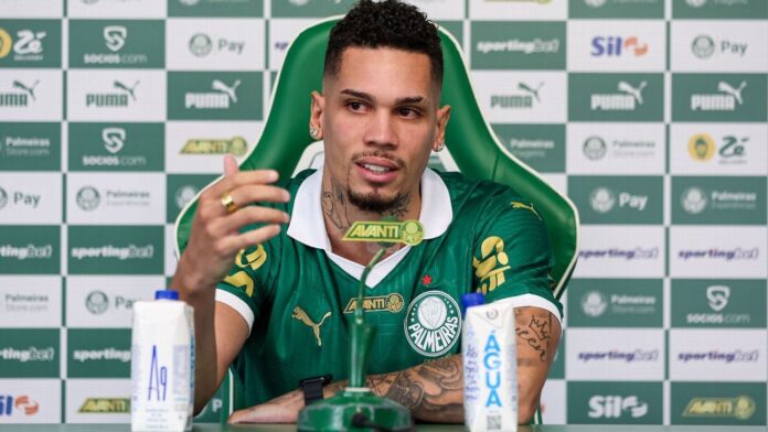 Paulinho diz que organização do Palmeiras está acima de tudo que viu na Europa: 'Não é o maior clube do Brasil à toa'