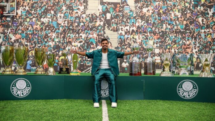 Por que Palmeiras fez homenagem para Menino e não para Dudu