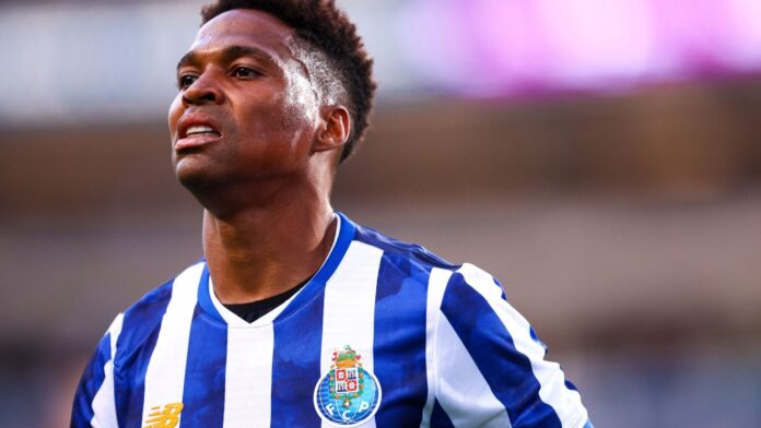 Porto avalia ida à Fifa contra o São Paulo em 'caso Wendell'