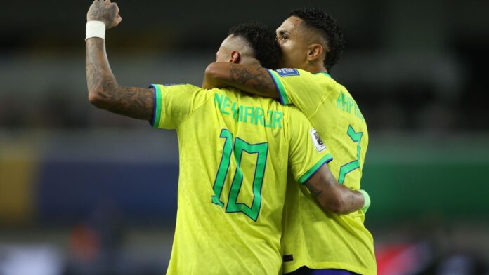 Raphinha se diz ansioso por volta de Neymar ao Brasil: 'Bom para todos'