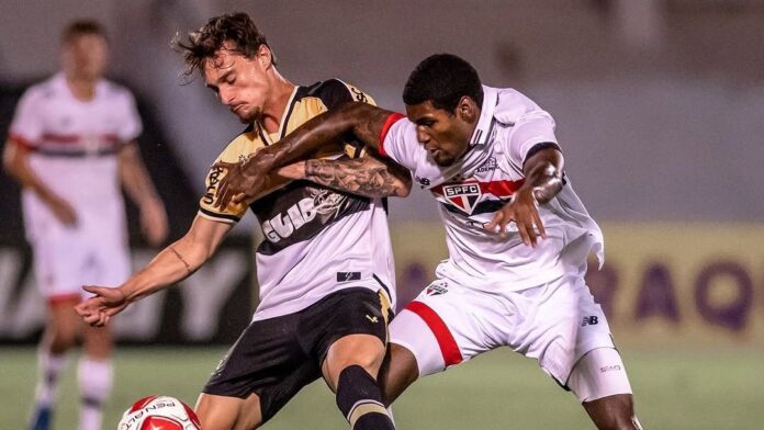 São Paulo vira sobre o Criciúma e vai à final da Copinha