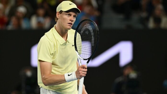 Sinner é bicampeão do Australian Open após derrotar Zverev na final e repete feito de Djokovic