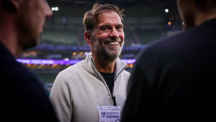 Sob os olhares de Klopp, Palmeiras e Bragantino ficam no 0 a 0
