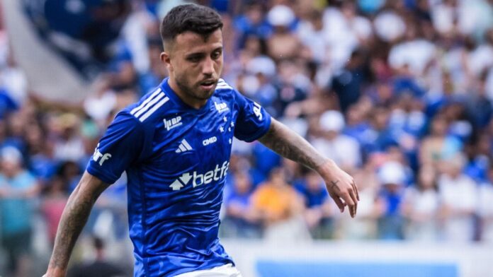 Torcida vaia Diniz, e Matheus Henrique desabafa: 'É como se eu tivesse sido xingado'