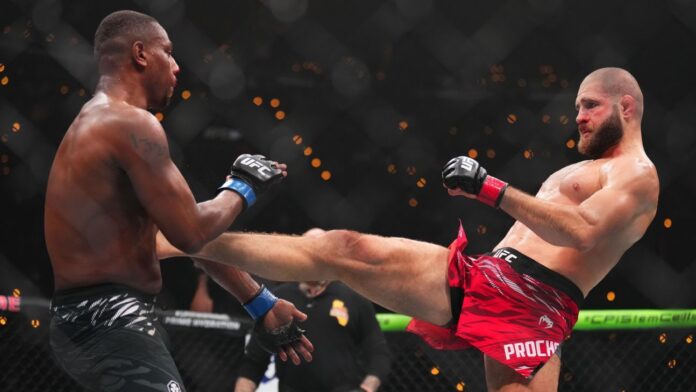 UFC 311: Prochazka nocauteia Jamahal Hill e pede nova luta com Poatan