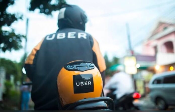 Uber e 99 confirmam suspensão de transporte de passageiros por moto na cidade de São Paulo após decisão judicial, mas dizem que vão recorrer