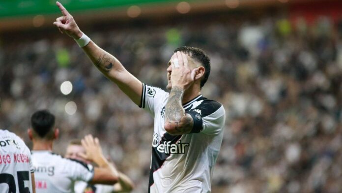 Vegetti desabafa e diz que torcedores do Vasco acreditaram em mentiras