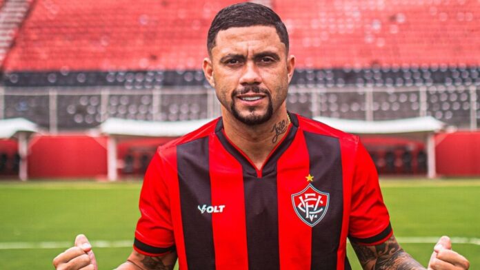 Wellington Rato admite irritação no São Paulo: 'Fiquei chateado'