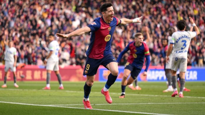 Barcelona acorda no 2° tempo e vence Alavés com gol de Lewandowski