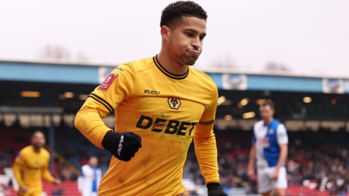Brasileiros arrebentam, Wolverhampton vence e avança na FA Cup