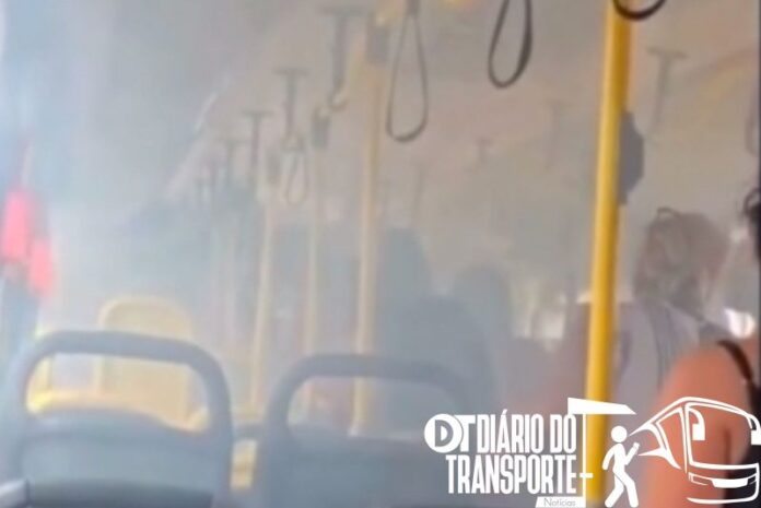 Celular explode no bolso de passageira dentro de ônibus em Celular explode no bolso de passageira dentro de ônibus em Guarapari (ES)
