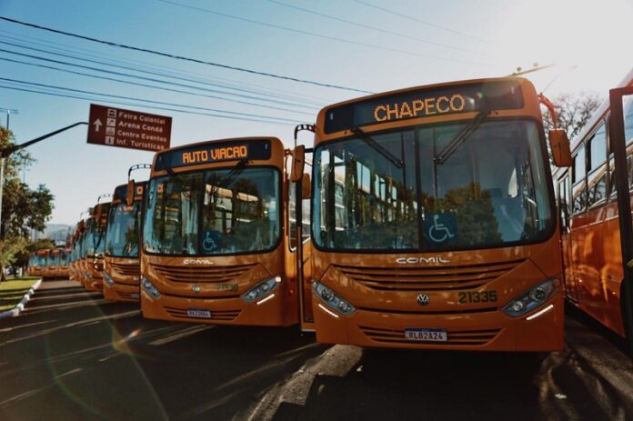 Chapecó (SC) terá duas linhas de ônibus para atender nova Escola Cívica