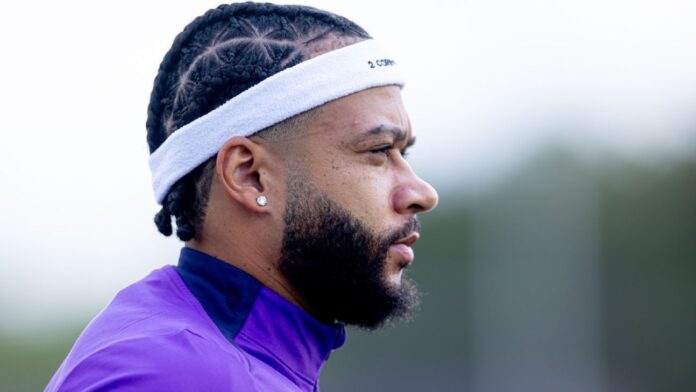 Depay é condenado em Mônaco por dirigir sob efeito de álcool