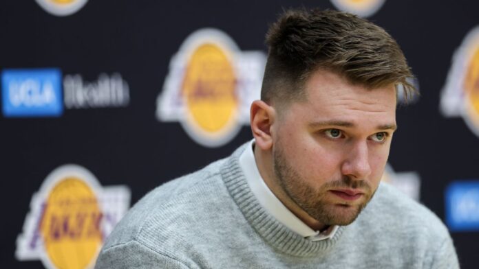 Doncic diz que ficou 'chocado' com troca para os Lakers: 'Tive que checar se não era 1º de abril'