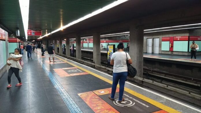 Linha 3-Vermelha do Metrô de São Paulo volta a operar com normalidade na noite desta sexta-feira (14)