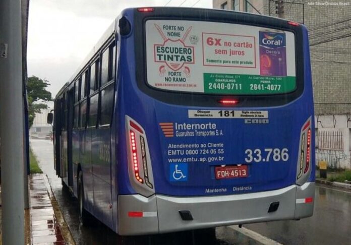 Linhas intermunicipais da EMTU sofrem desvios durante chuva em São Paulo nesta terça-feira (4)