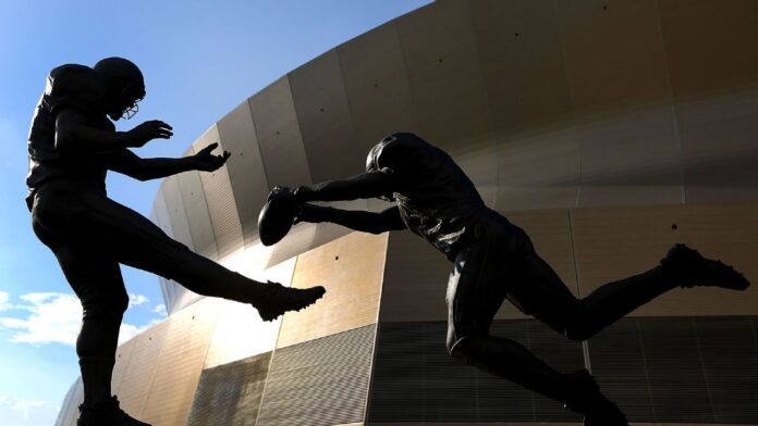 Quem é e por que jogador foi homenageado com estátua no Superdome