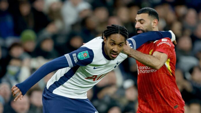 Quem leva a melhor em Liverpool x Tottenham no mata-mata?