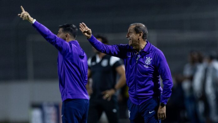 Ramón veta Depay de próximo jogo do Corinthians no Paulistão