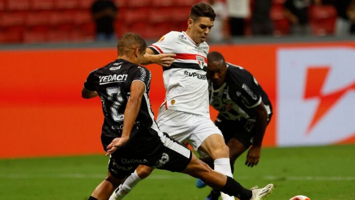 São Paulo não aproveita expulsão e só empata com a Inter de Limeira