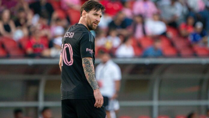 Segurança de Messi desabafa após invasão de campo que viralizou Segurança de Messi desabafa após invasão de campo que viralizou