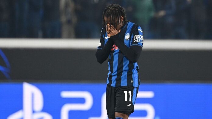 Técnico da Atalanta detona jogador por pênalti perdido: 'Um dos piores que já vi'