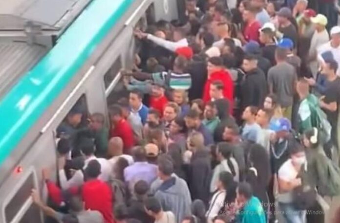 ViaMobilidade é condenada a indenizar em R$ 18 mil passageira ao ser prensada entre o trem e a plataforma na estação Santo Amaro