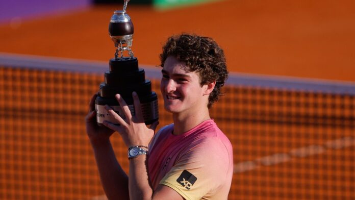 Zverev breca euforia por João Fonseca: 'Precisamos nos acalmar'