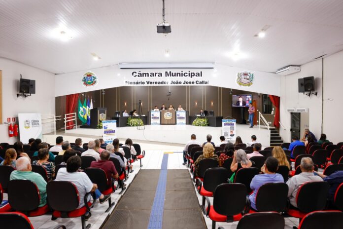 Ager realiza audiência pública em Lucas do Rio Verde com participação ativa da população