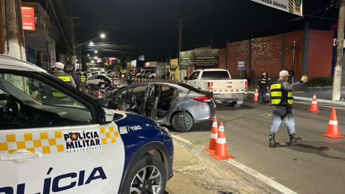 Operação Lei Seca termina com cinco prisões e 48 veículos removidos em Várzea Grande