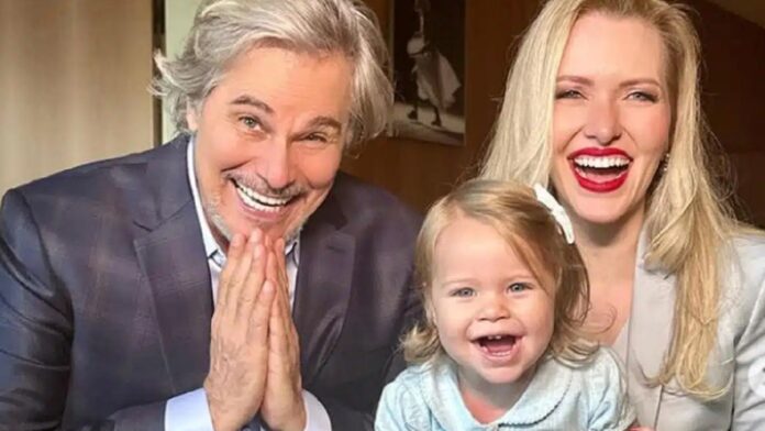 Edson Celulari curte parque em Nova York com esposa e filha: ‘Amor transbordando’